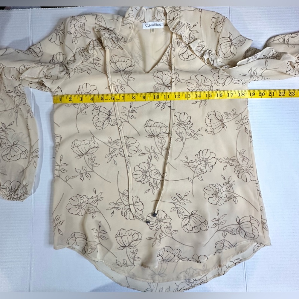 Calvin Klein Long Sleeve Ruffled Sheer Floral V-neck Tan Blouse Pre-owned XS - Picture 4 of 7